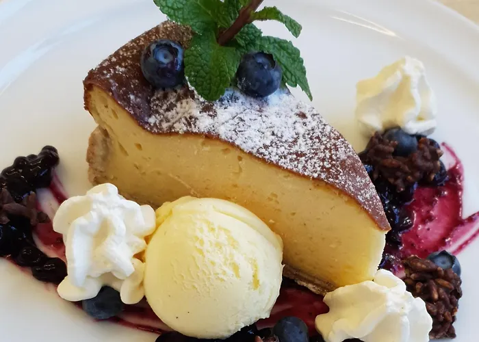 Hotel-restaurant Grambacher I Free Parking I Self Check-in Graz