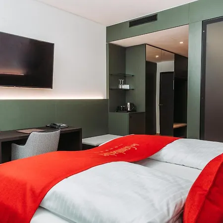 Hotel-restaurant Grambacher I Free Parking I Self Check-in