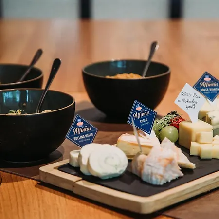 Hotel-restaurant Grambacher I Free Parking I Self Check-in Szálloda 4*