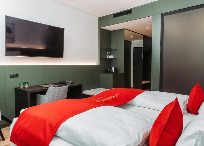 Hotel-restaurant Grambacher I Free Parking I Self Check-in