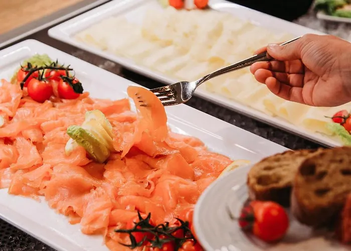 酒店 Hotel-restaurant Grambacher I Free Parking I Self Check-in 4*